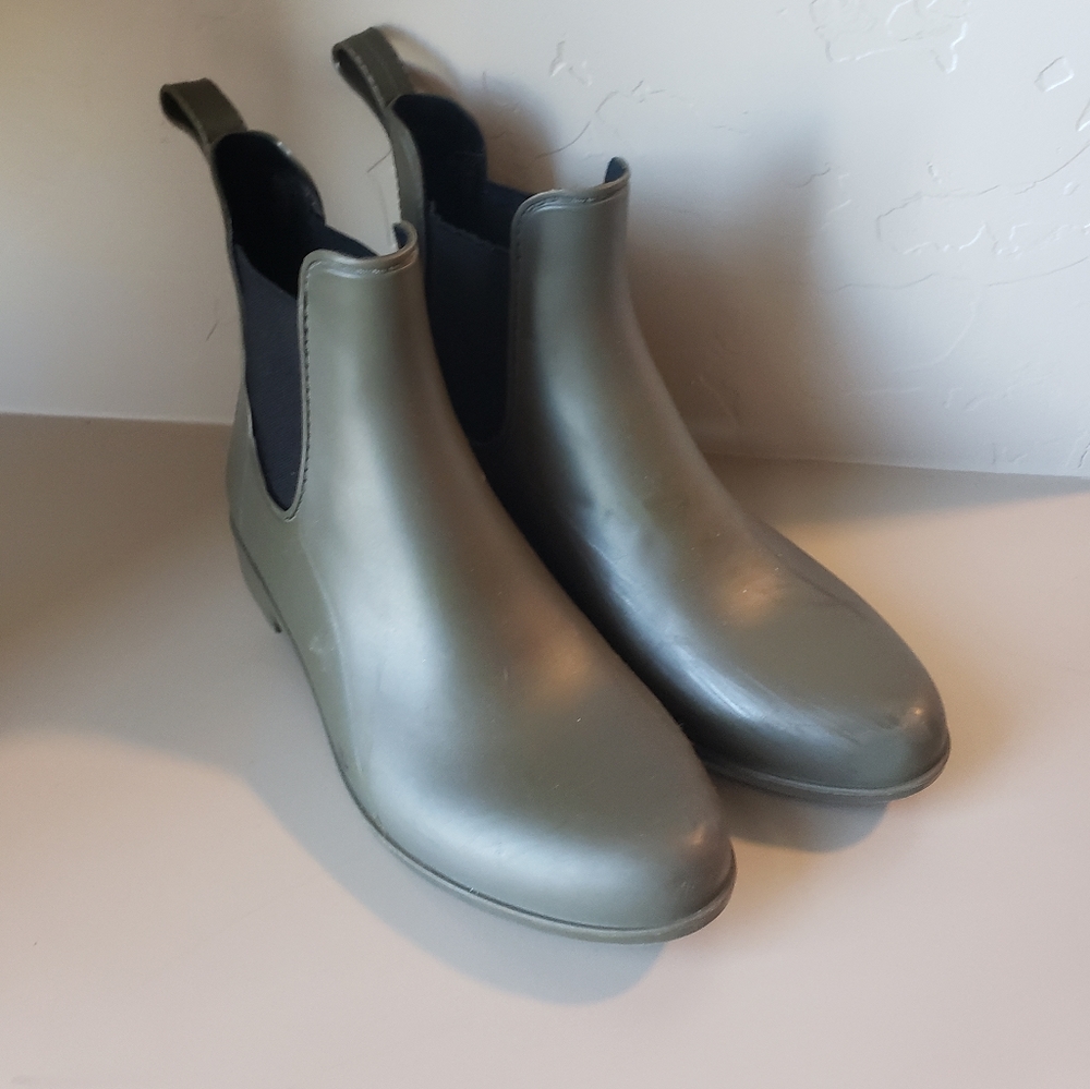 army green boots